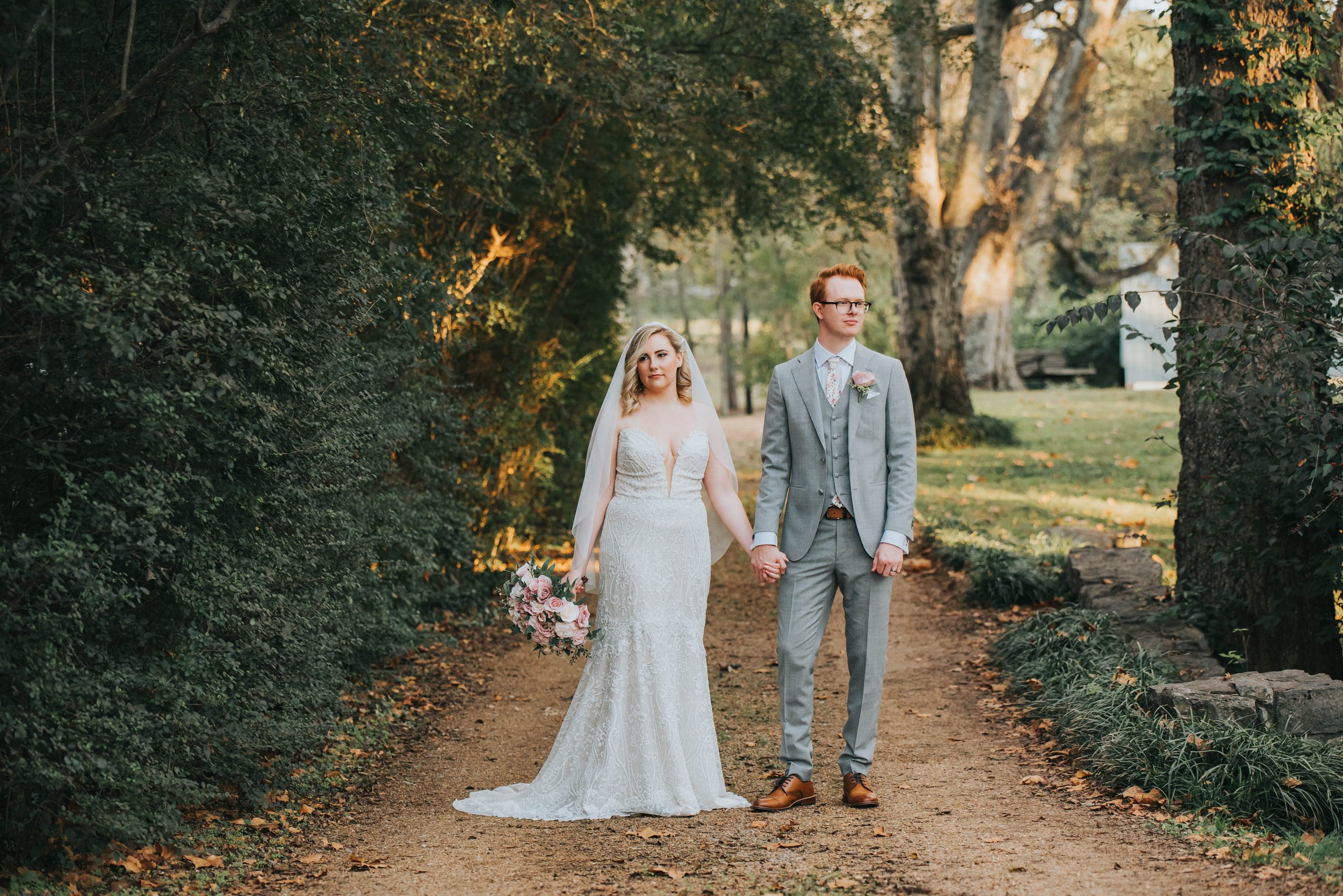 Couple eloping at Spring Haven Mansion in Hendersonville TN